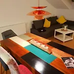 Cozy Rooftop Apartment Next To The English Garden, 60Qm